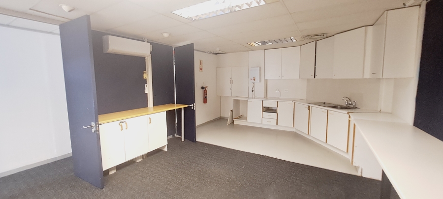 To Let commercial Property for Rent in Bo Oakdale Western Cape